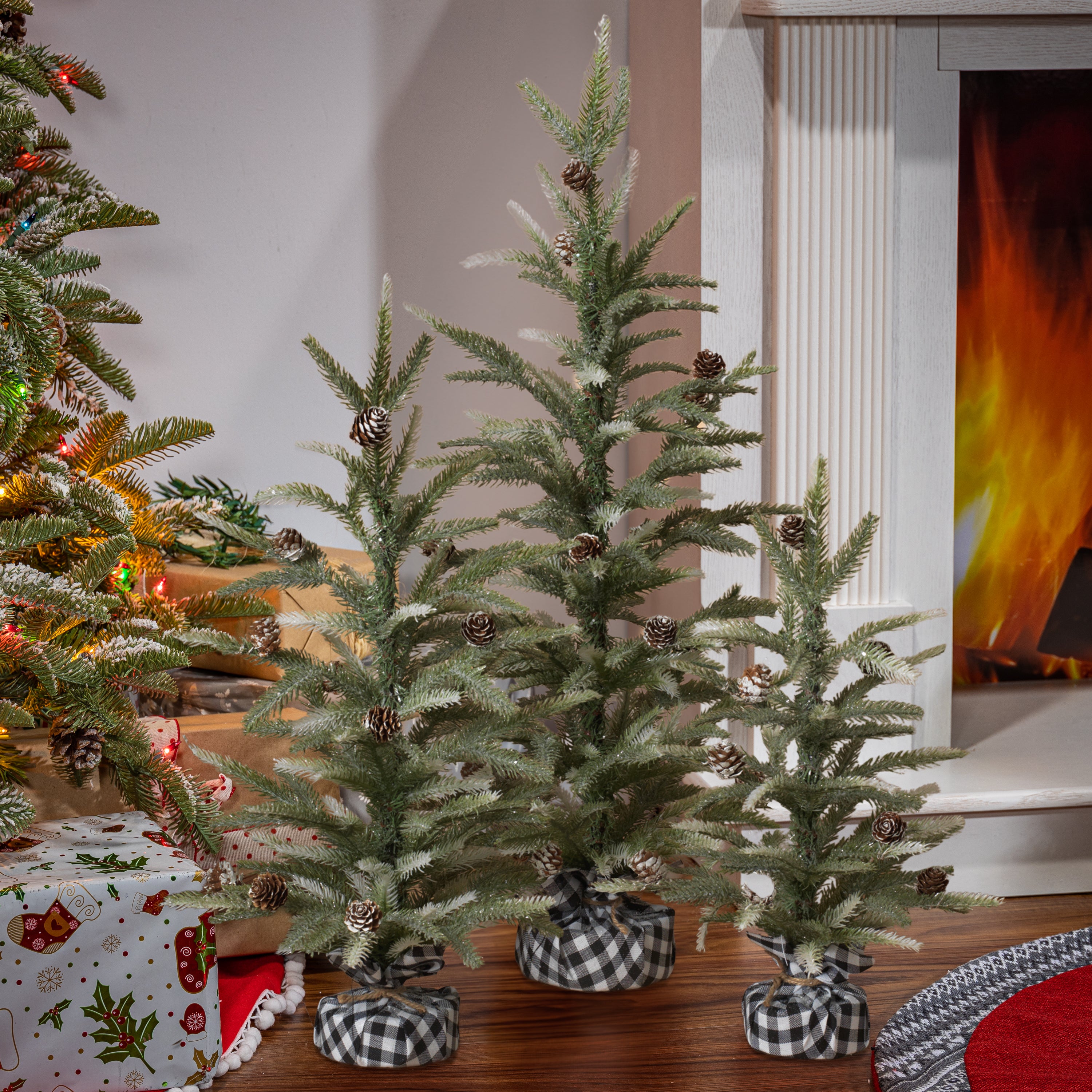 Set of 3 Farmhouse Christmas Trees with Black and White Plaid
